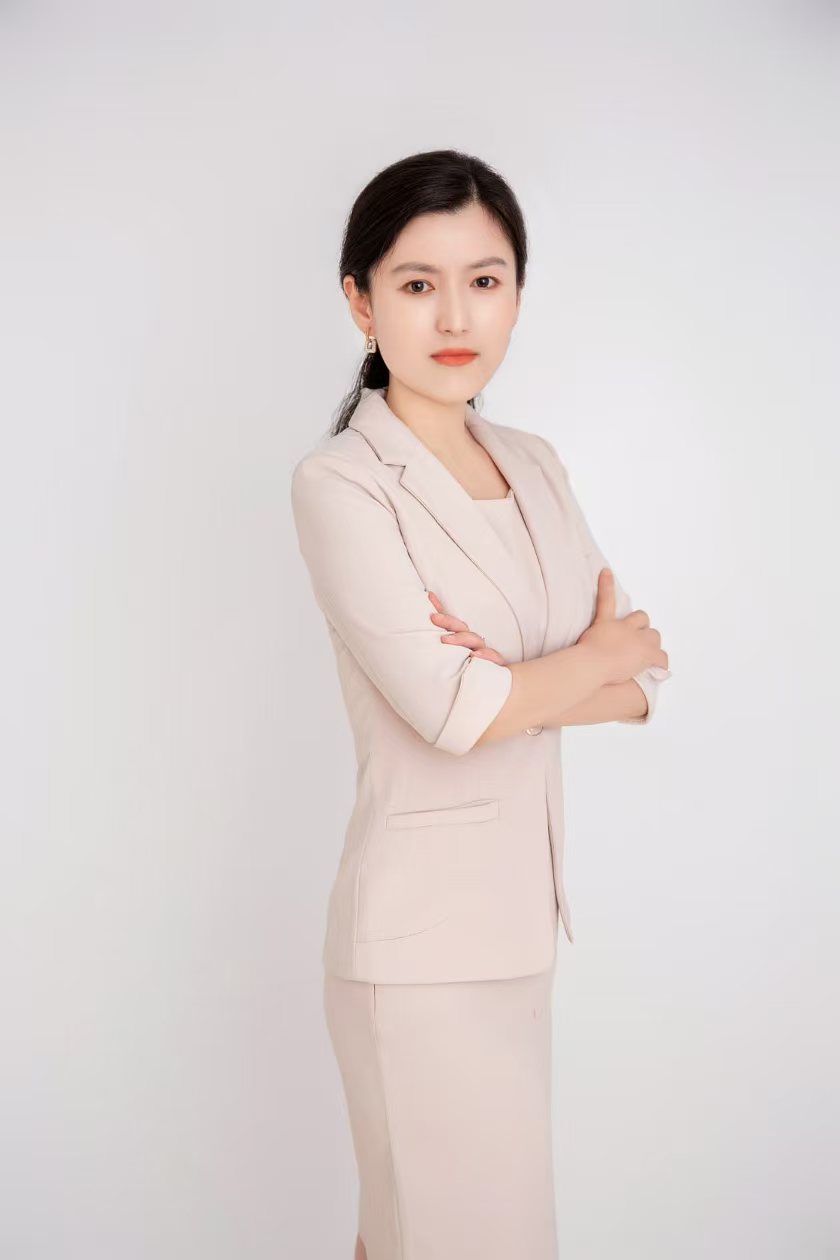 刘田静律师形象照